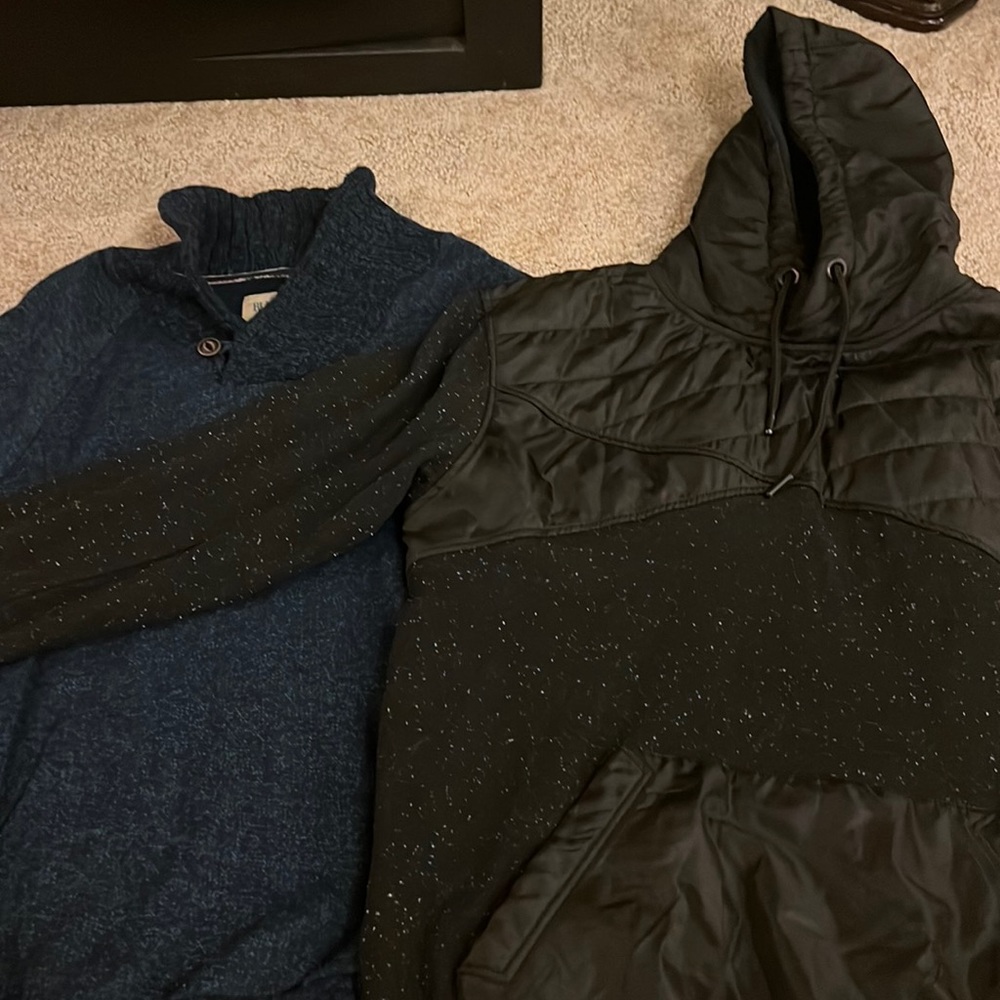 Sweaters size L 🥰👏🤗❤️